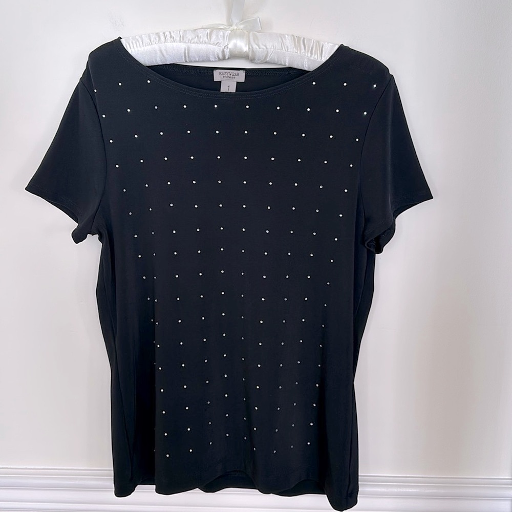 Chicos EASYWEAR Black Top with Tiny Crystals Short Sleeve M Polyester Spandex